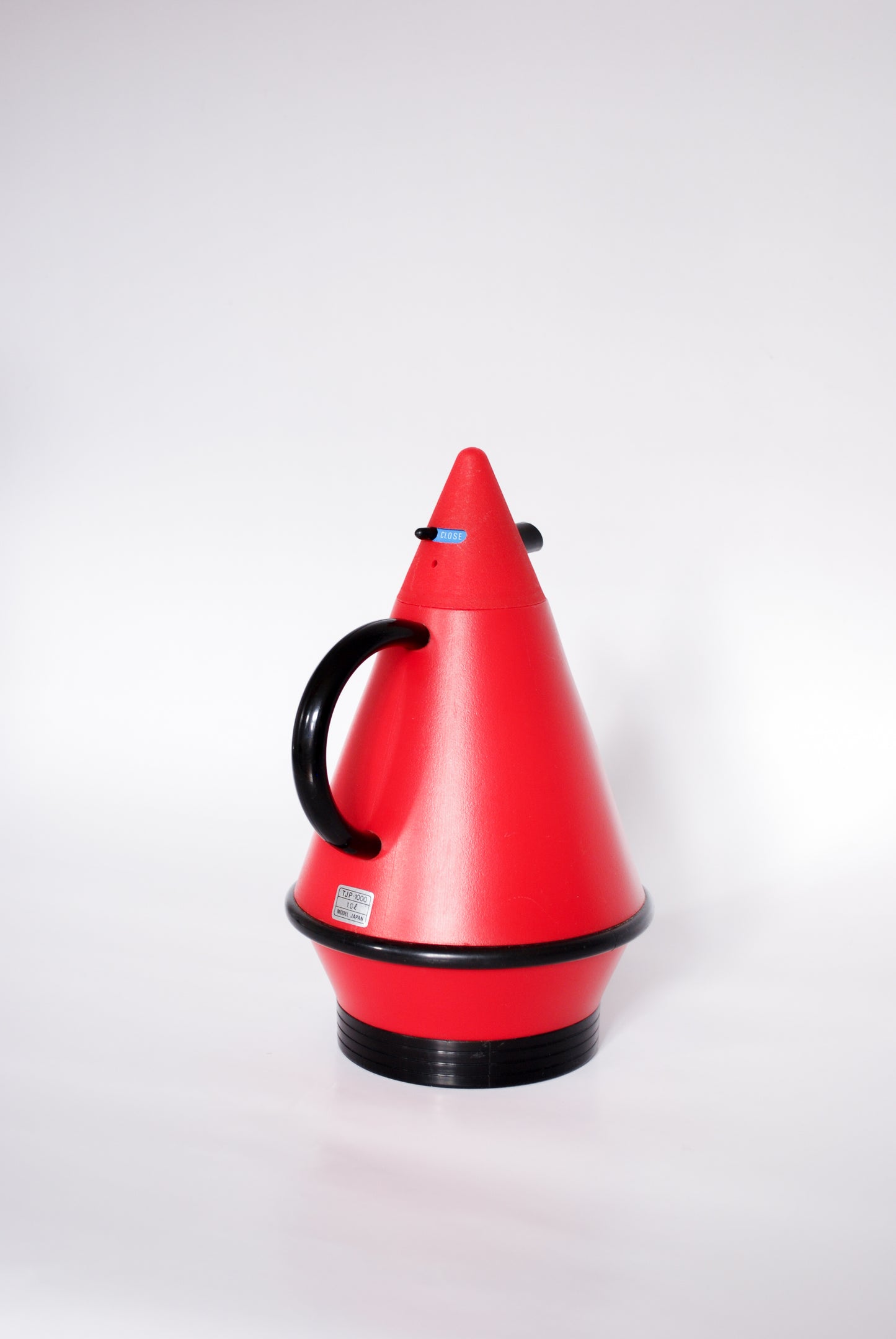 Memphis Style Thermos Jug by K Shigeto (Milano), 1980s
