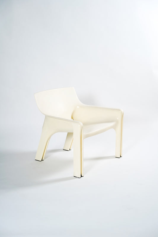 Vicario Lounge Chair by Vico Magistretti for Artemide, 1971