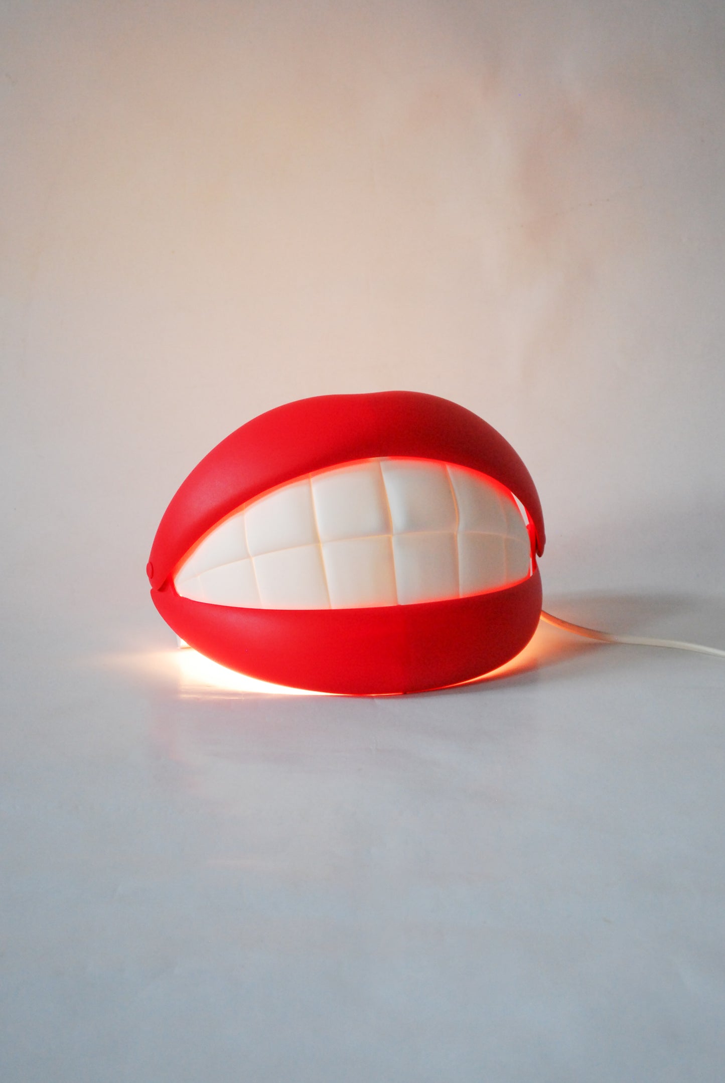 „FLABB" Mouth Lamp incl. option for wall mounting, Ikea 2003