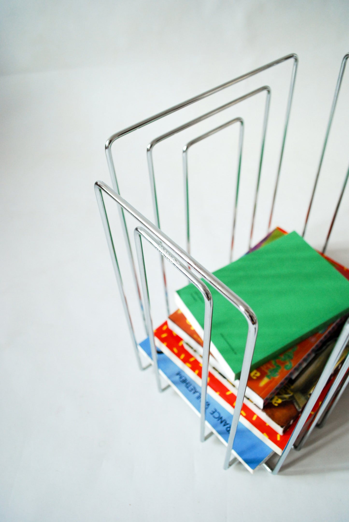MERLOT Paper holder by Willi Glaeser