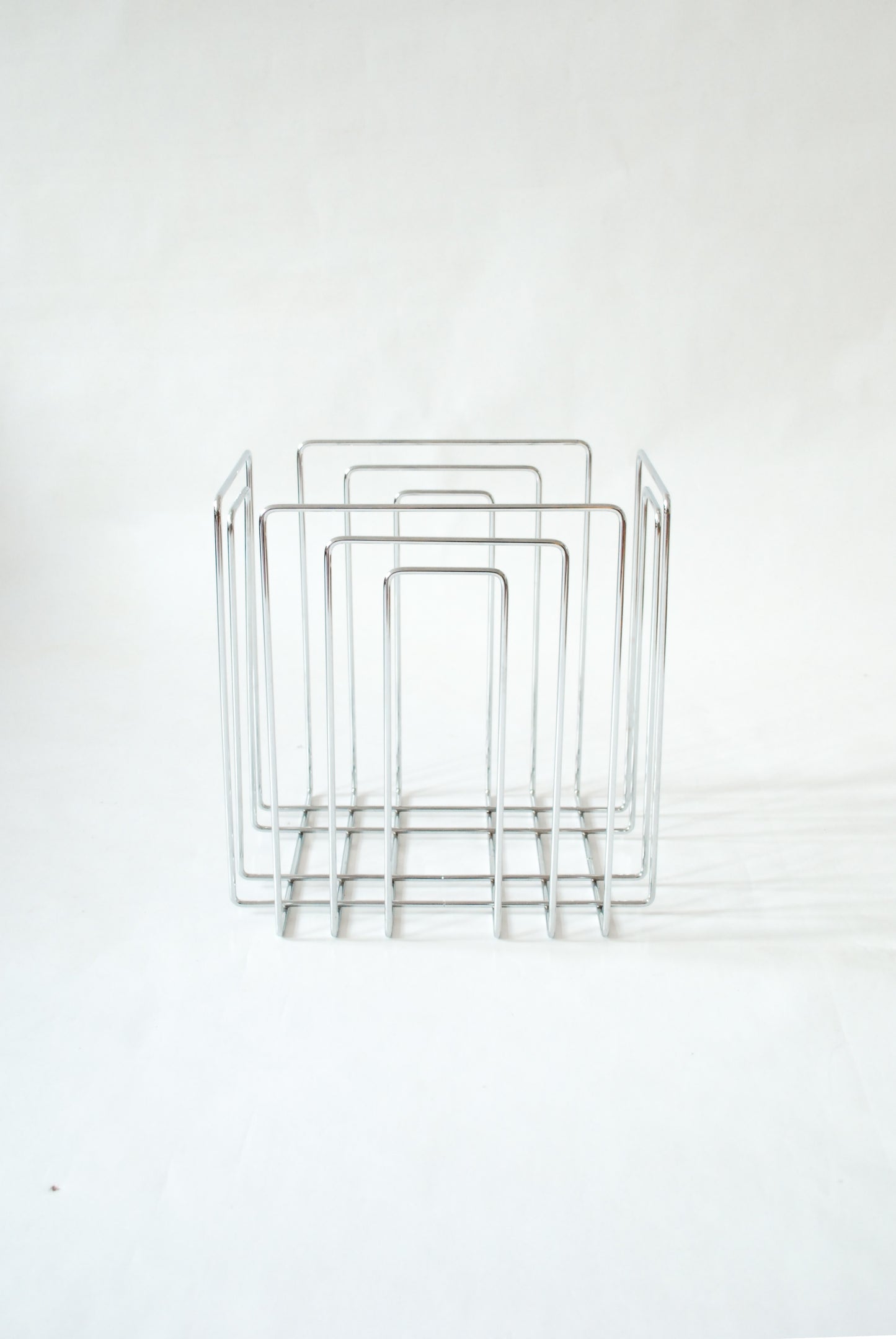 MERLOT Paper holder by Willi Glaeser